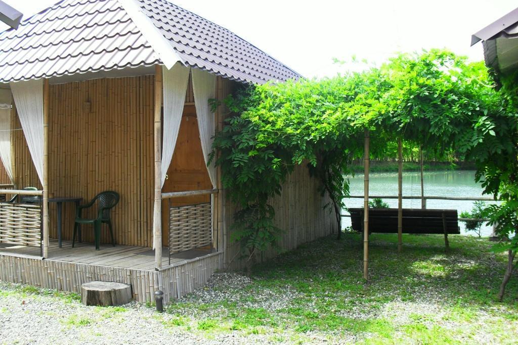 Ostrov Park-Hotel Pitsunda Exterior foto
